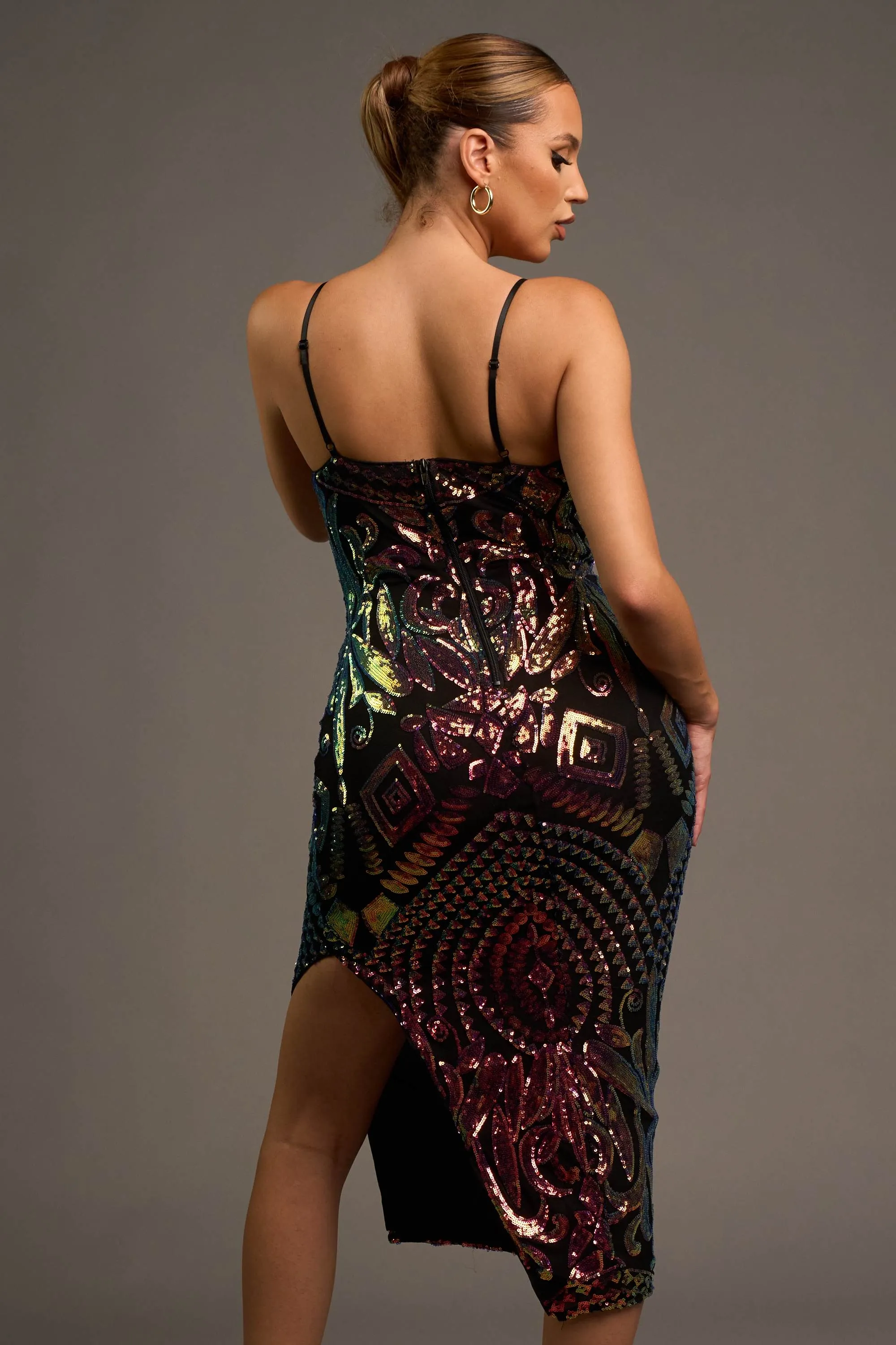LUXE SEQUINS SLEEVELESS SLITTED BODYCON MIDI DRESS